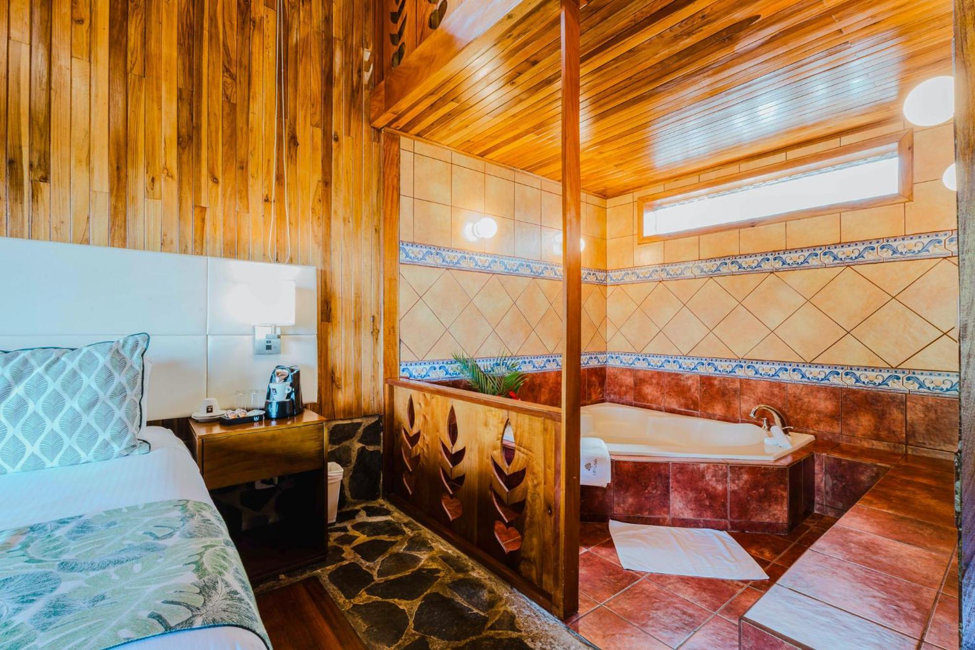 Hotel Heliconia - Монте-Верде Экстерьер фото